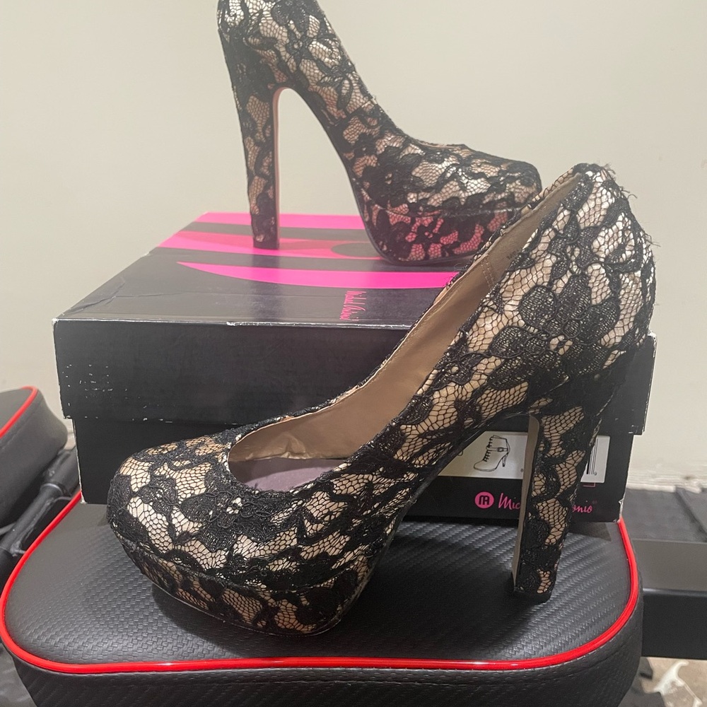 Chic Black Lace Platform Heels